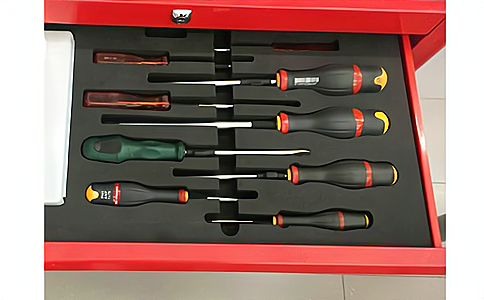 對于金屬環(huán)境的應(yīng)用，我們該怎么設(shè)計(jì)電子標(biāo)簽和讀寫器天線